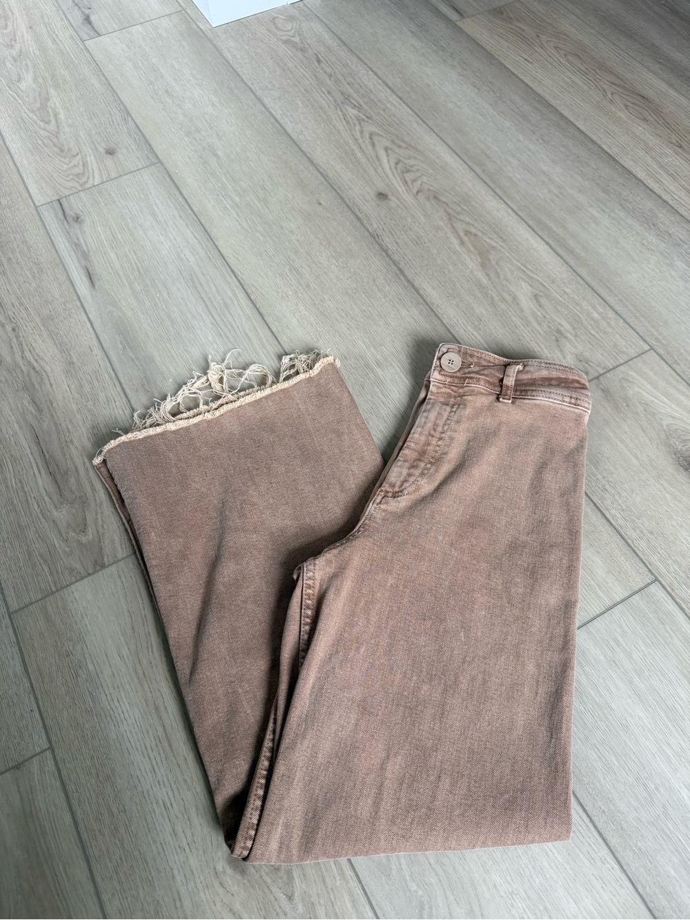 Zara Cropped Frayed-Hem Marine Jeans